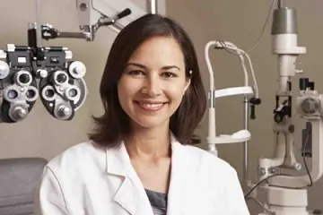 Choosing the Right Ophthalmologist for Your Eye Care Needs