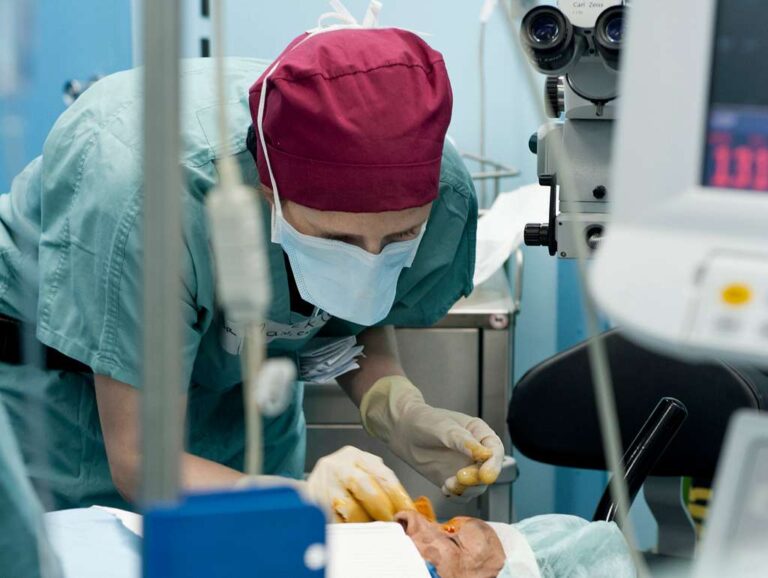 How To Prepare for LASIK Surgery