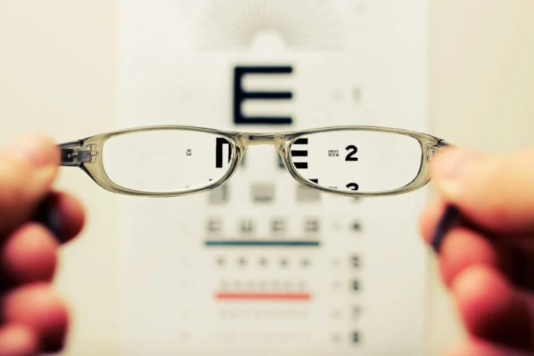 When to See an Eye Doctor for Vision Changes